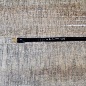 MAC Brush 266SE Small Angle Eye or Brow